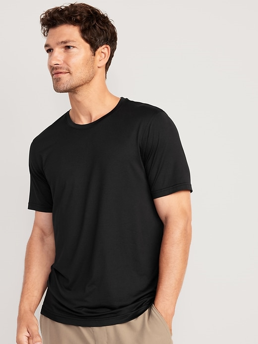 BASIC SLIM FIT T-SHIRT