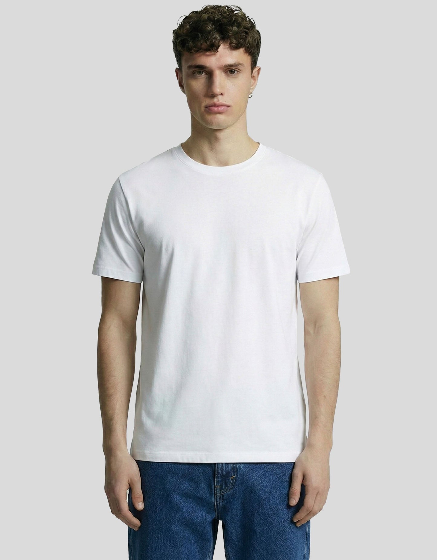 White basic slim fit t-shirt for men – 95% cotton 5% elastane premium blend by Heistt