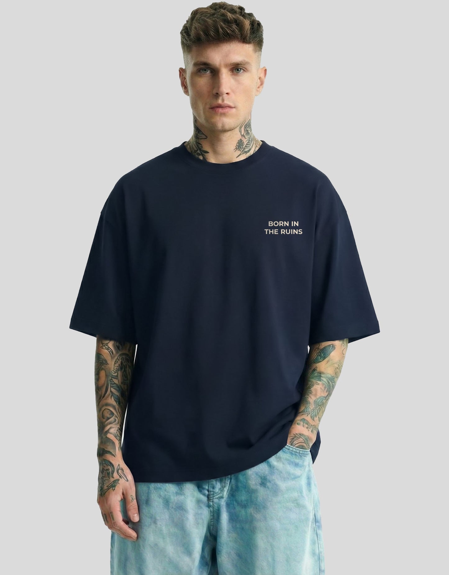 BORN IN THE RUINS | OVERSIZED - Heistt