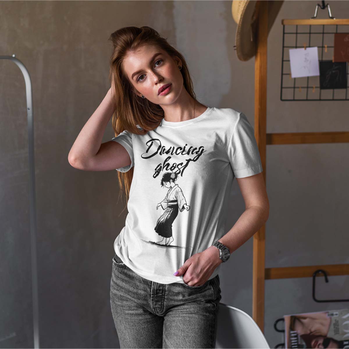 DANCING GHOST | REGULAR - FIT TEE - Heistt